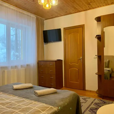 ніч над карпатами בית הארחה *