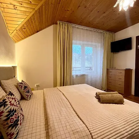 ніч над карпатами בית הארחה *